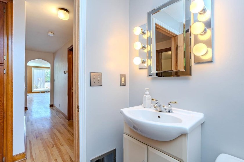Whether you're looking for a primary residence, investment - photo 23