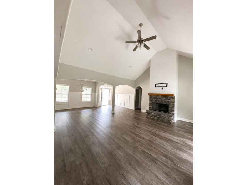 Welcome to Crestline Drive! If you've been looking for acreage - photo 7