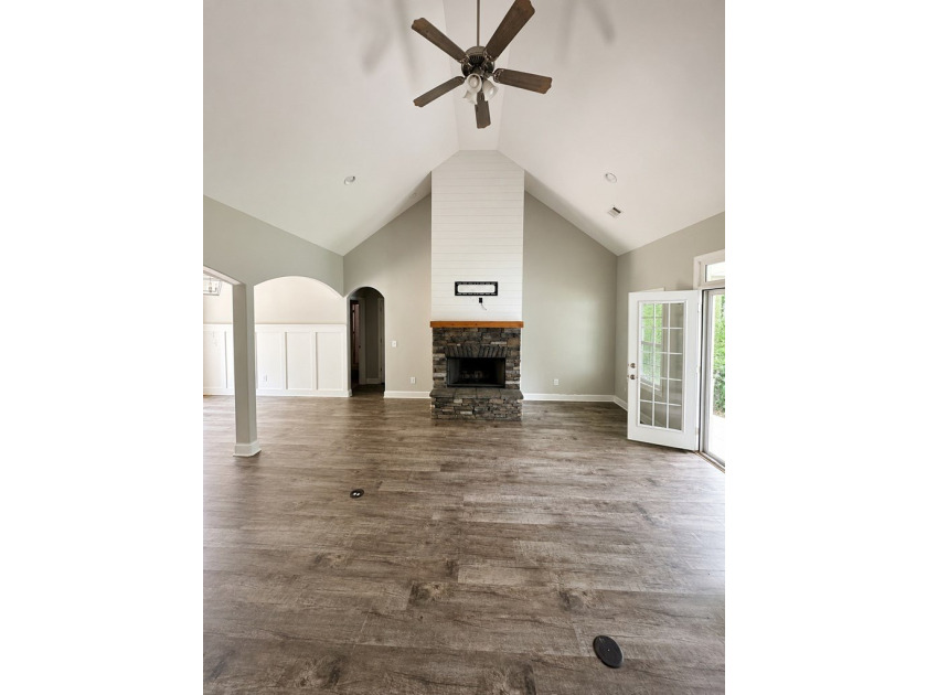 Welcome to Crestline Drive! If you've been looking for acreage - photo 8