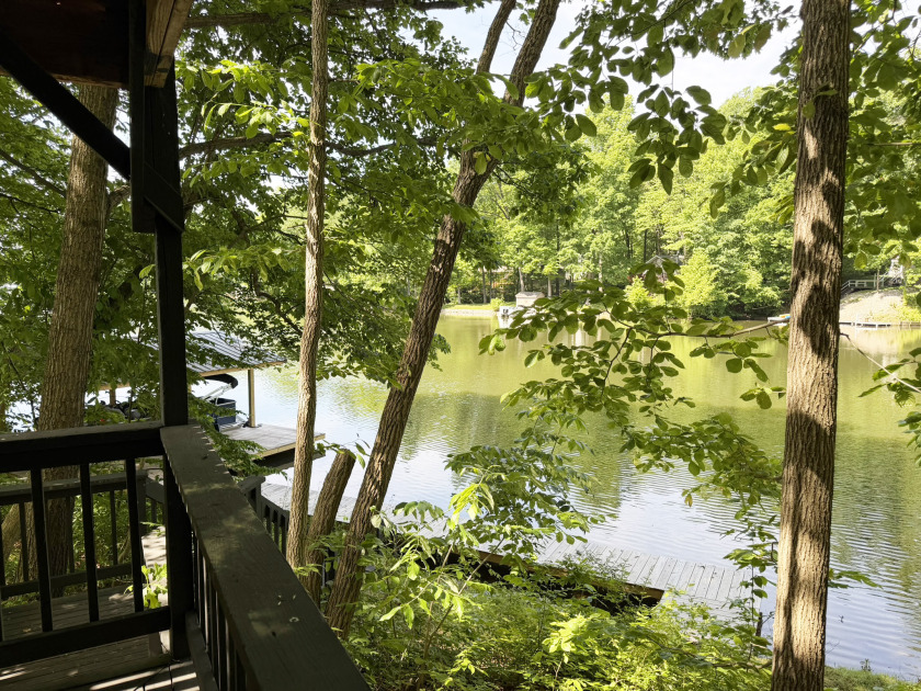 Waterfront 3 br 2.5 bath home - photo 29