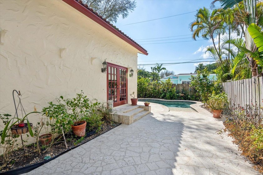 A rare opportunity to own this charming &amp; distinctive historic - photo 28