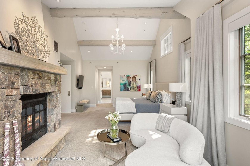 Completely reimagined in 2022, this spectacular Aspen Highlands - photo 13