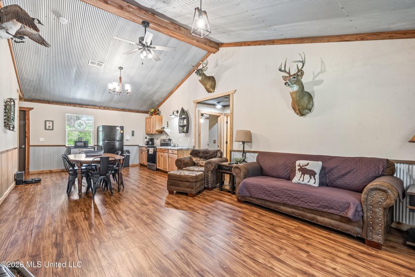 Rare opportunity to own a fully furnished duplex on - photo 15