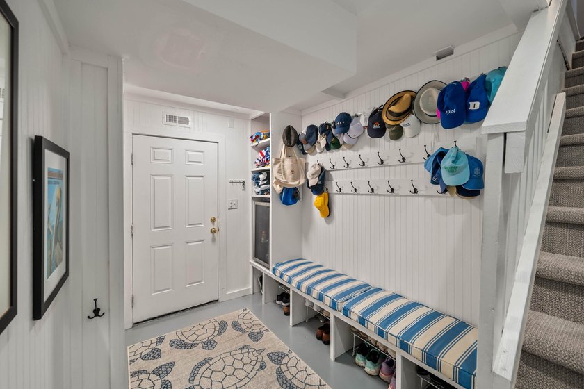 Designed by renowned architect Grady Woods, this beautifully - photo 38