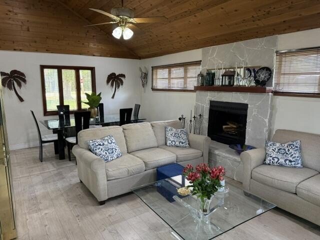 Charming Swiss Chalet on large corner lot in desirable Indian - photo 5