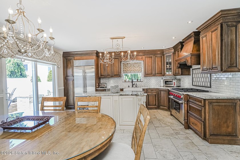 Gorgeous 4 bedroom, 4 bath, 2 Family Center Hall Colonial in - photo 11