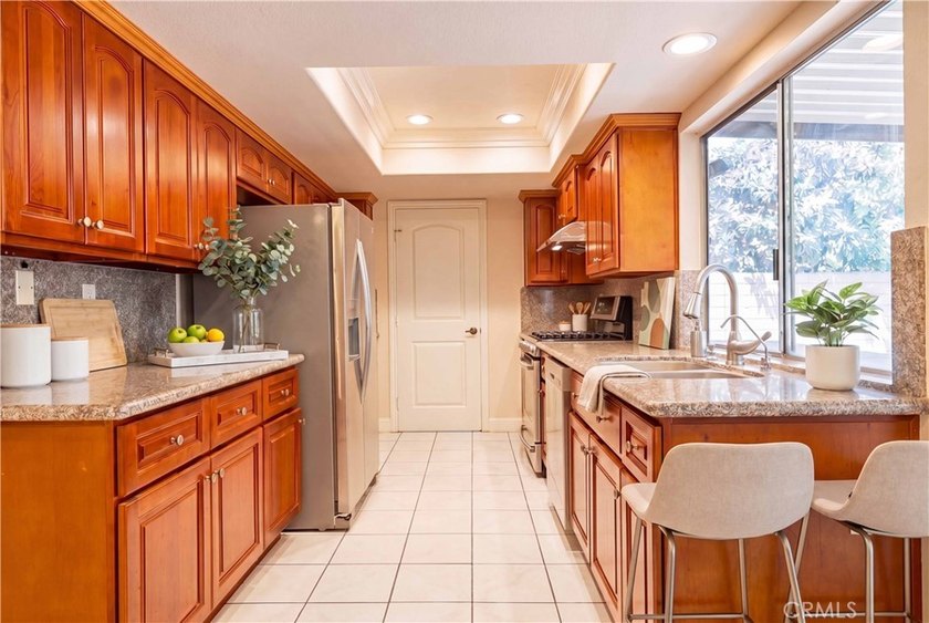 Welcome to 2533 S Townsend Street, a spacious and beautifully - photo 20