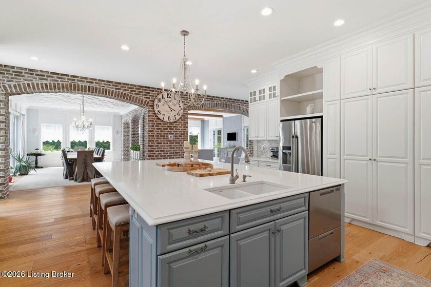 Discover this exceptional custom French-inspired estate on 8.3 - photo 23