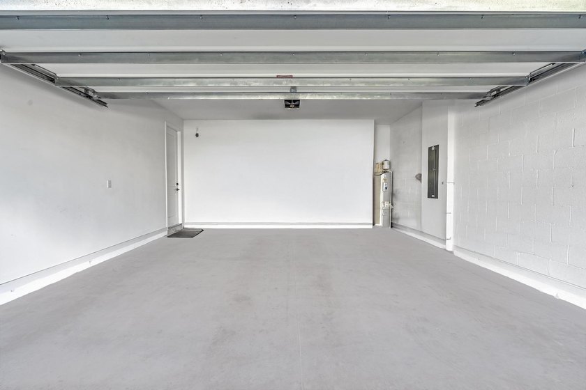 Immediate Occupancy. Built in 2025. Seller relocation forces - photo 35
