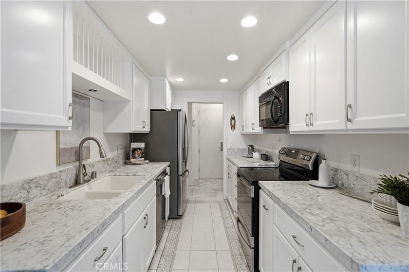 Price Improvement - Just Reduced by $24K! Welcome to spacious - photo 11