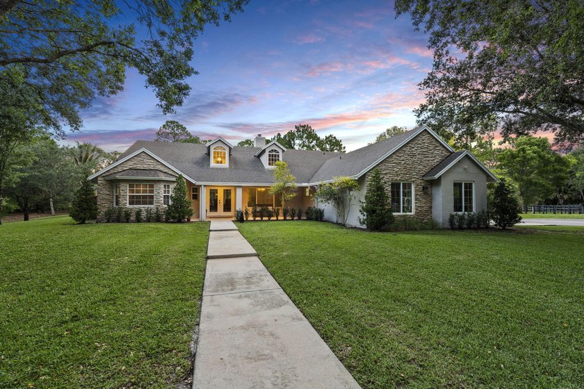Discover an exceptional equestrian estate in Fox Trail on 5 - photo 15