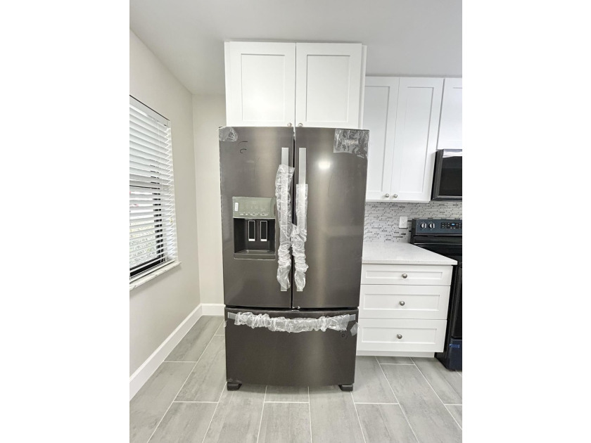 Completely and Beautifully renovated with open floor plan - photo 17