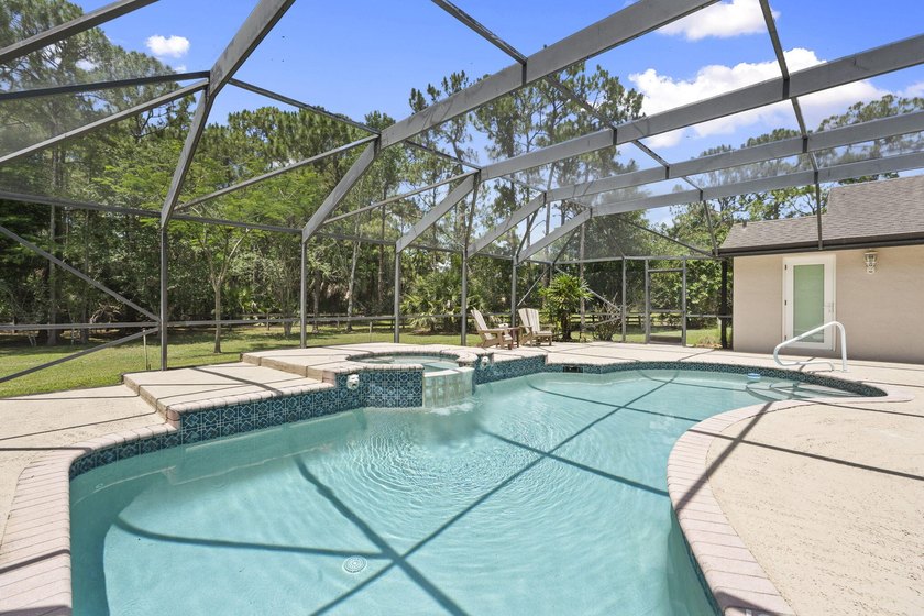 Discover an exceptional equestrian estate in Fox Trail on 5 - photo 18