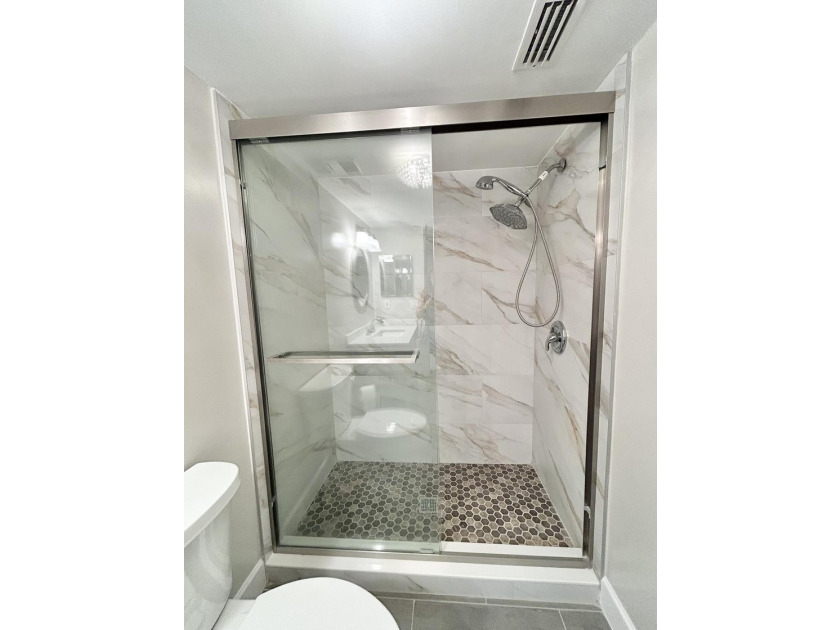 Completely and Beautifully renovated with open floor plan - photo 31