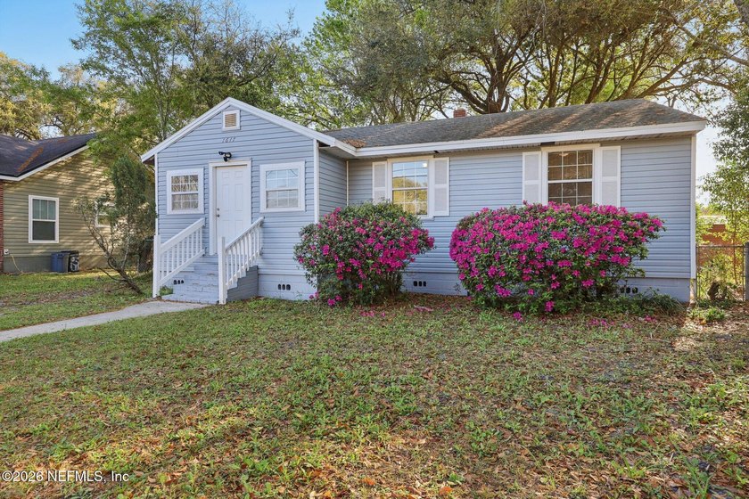 Welcome to 1617 Campus Street, Jacksonville, FL 32209 -- an - photo 2
