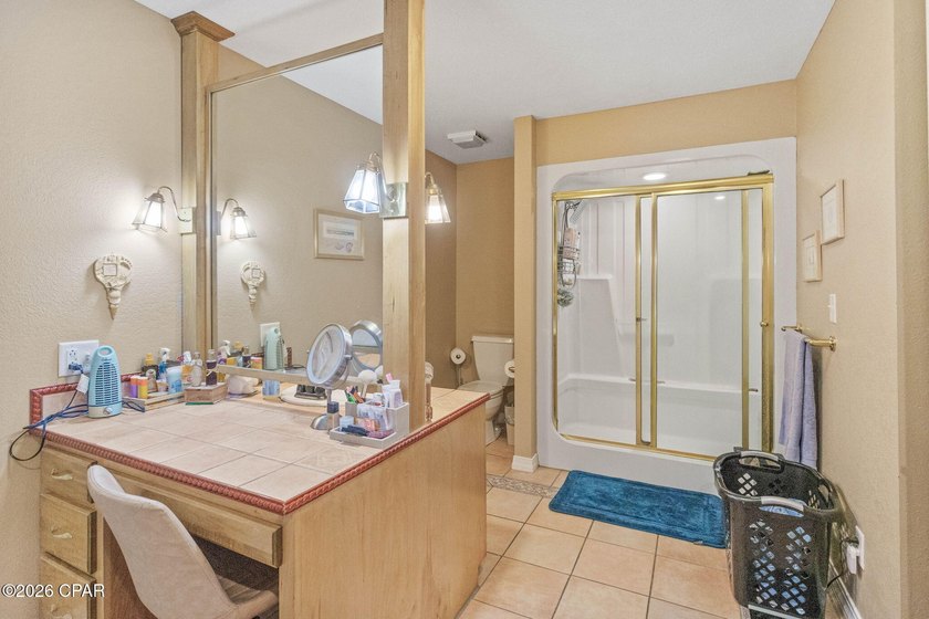 Two Homes!! Beautiful 6.69-acre estate offering a main residence - photo 12