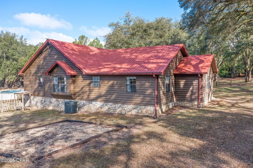 Two Homes!! Beautiful 6.69-acre estate offering a main residence - photo 21