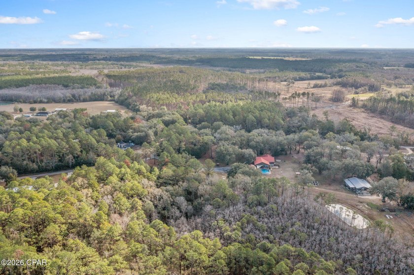 Two Homes!! Beautiful 6.69-acre estate offering a main residence - photo 35