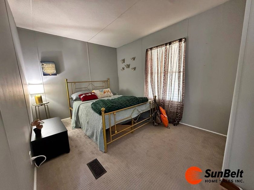 BRING ALL OFFERS!! MOTIVATED SELLER/PRICE REDUCED!! CUTE &amp; COZY - photo 14