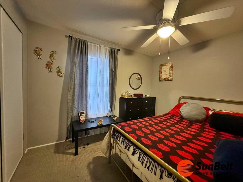 BRING ALL OFFERS!! MOTIVATED SELLER/PRICE REDUCED!! CUTE &amp; COZY - photo 18