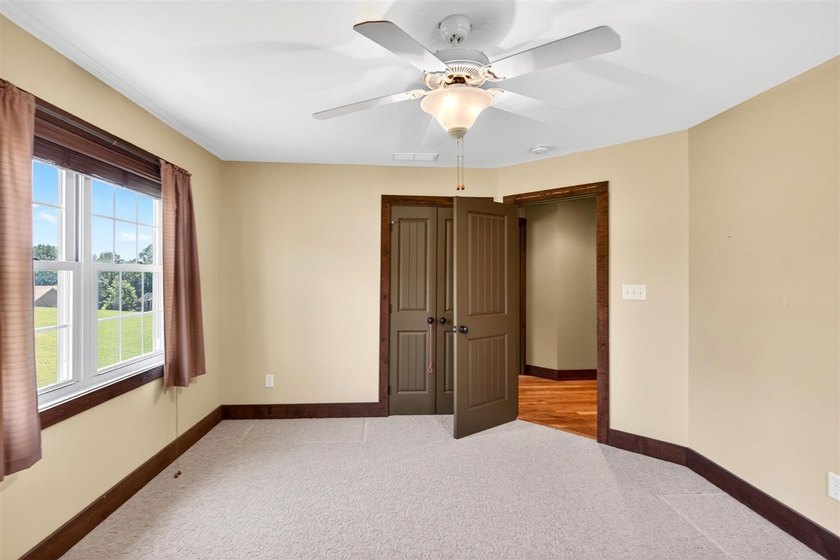 *MOVE-IN READY! Experience lake living at its BEST on Barren - photo 11
