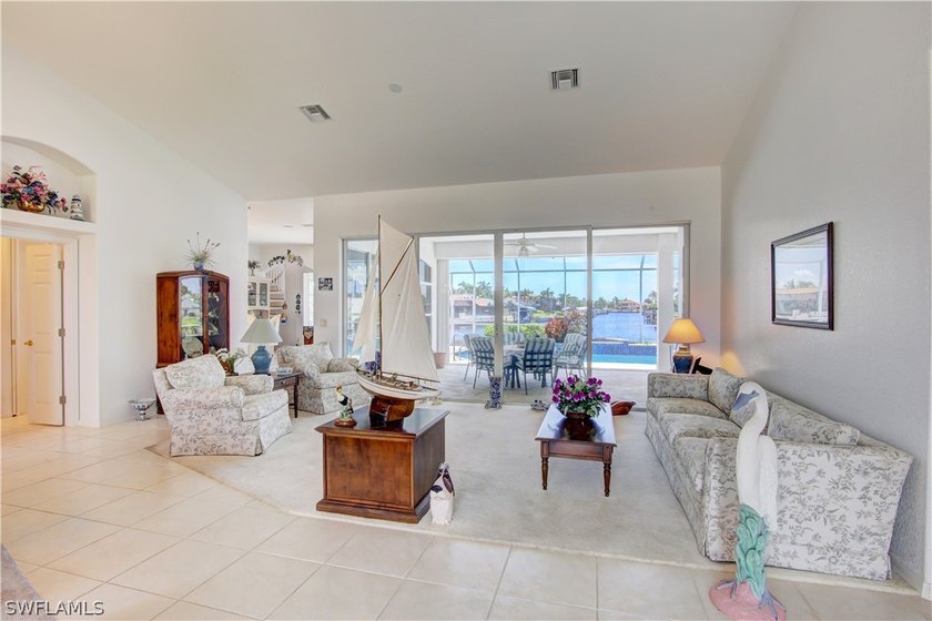 This is a short sale, subject to lender's approval and delays - photo 22