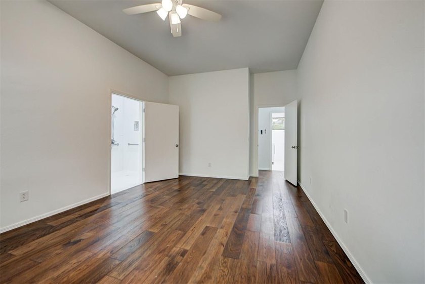 A Beautiful updated home that is move-in ready in the heart of - photo 22