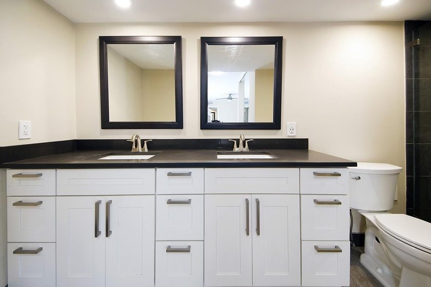 Bright and inviting 3-bedroom, 2.5-bath residence in a desirable - photo 22