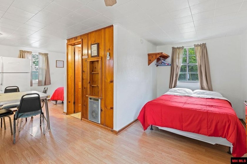 Nice studio cabin with a pool right out your front door. This - photo 4