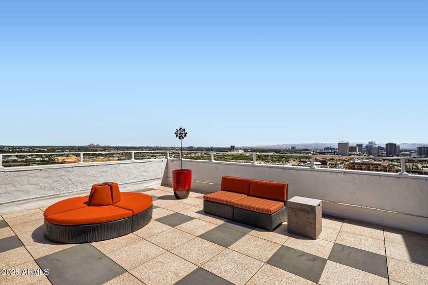 Welcome to Landmark Towers, one of Central Phoenix's most - photo 18