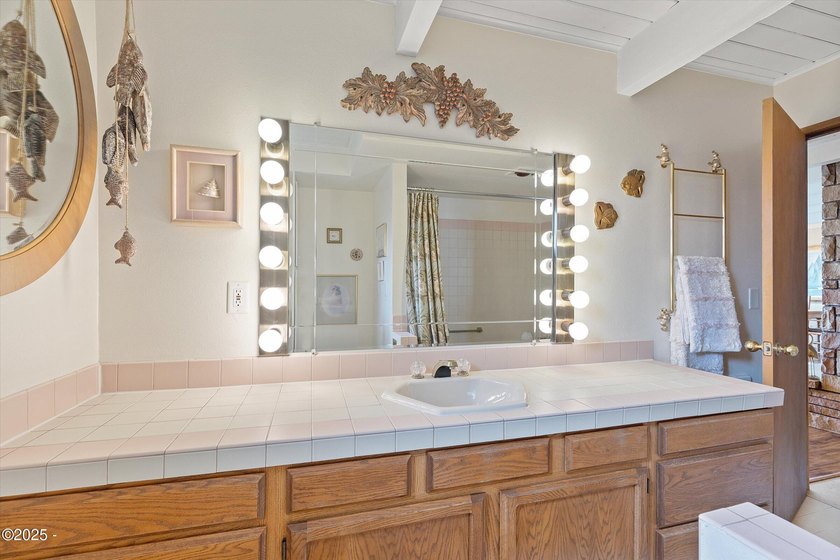 Price greatly reduced. Seller is motivated to sell this - photo 18