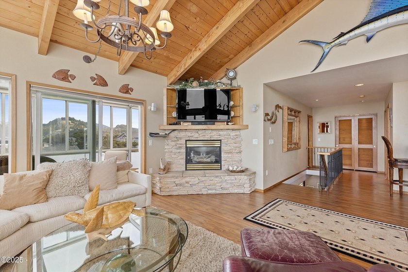 Price greatly reduced. Seller is motivated to sell this - photo 24