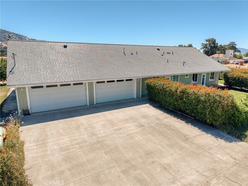 2260 Lakeshore - photo 6