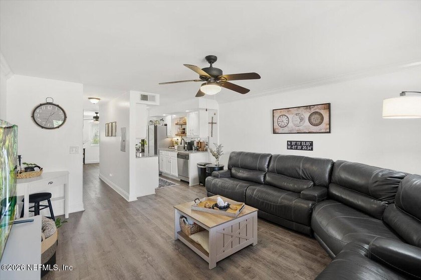 Enjoy beautiful WATERFRONT views of the canal and Ortega River - photo 8