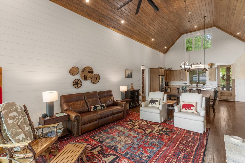 Experience breathtaking, year-round long-range views of the Blue - photo 36