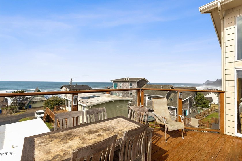 Price greatly reduced. Seller is motivated to sell this - photo 39