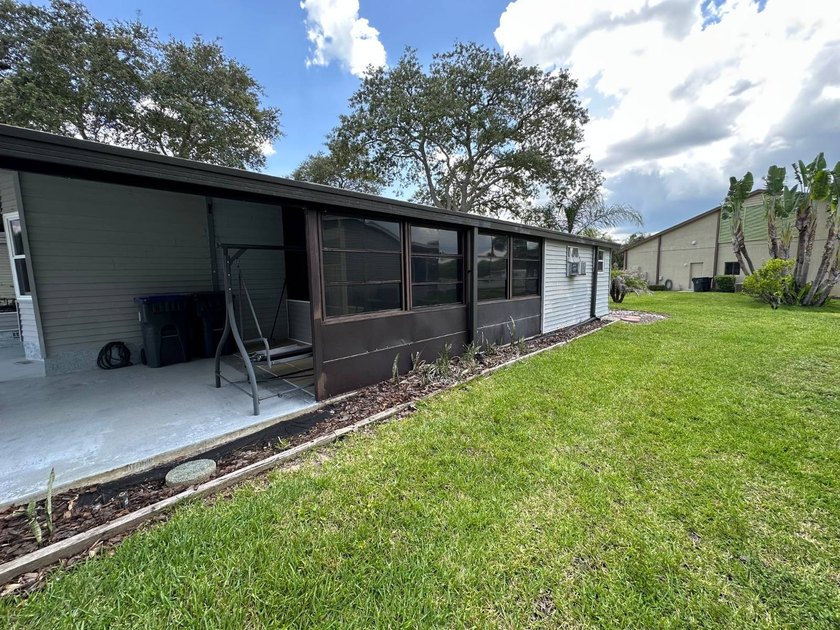This 2 bedroom 2 bath home has approximately 1,120 SF of living - photo 3
