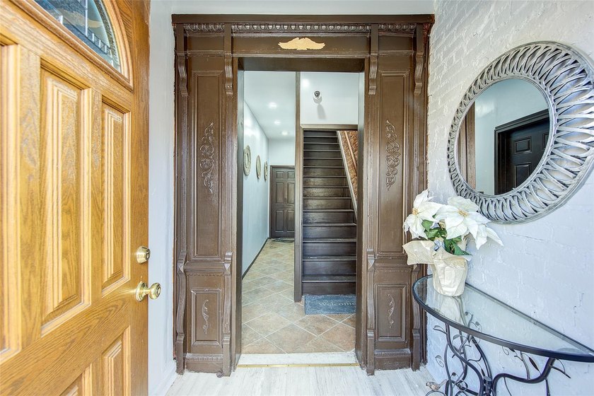 This stunning and meticulously maintained all-brick two-family - photo 4