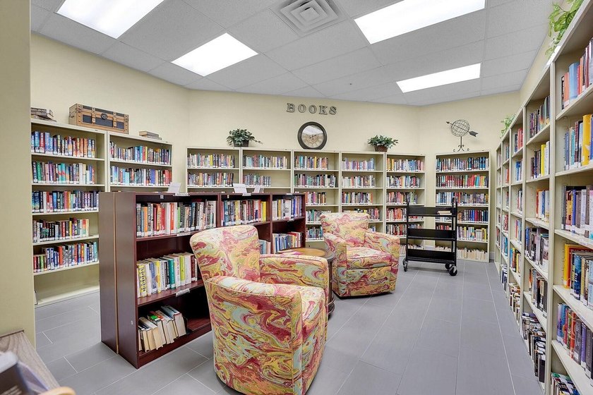 2057 sq ft makes this one of the largest Savanna Club homes - photo 42