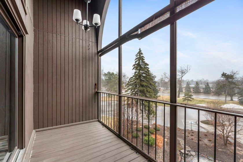 Charming 2-bedroom, 2-bath condo in a well-maintained - photo 16