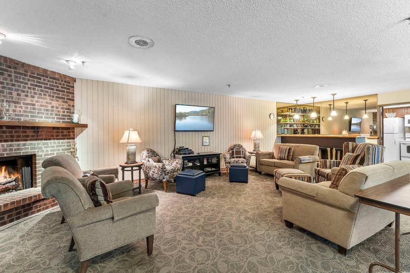 Charming 2-bedroom, 2-bath condo in a well-maintained - photo 19