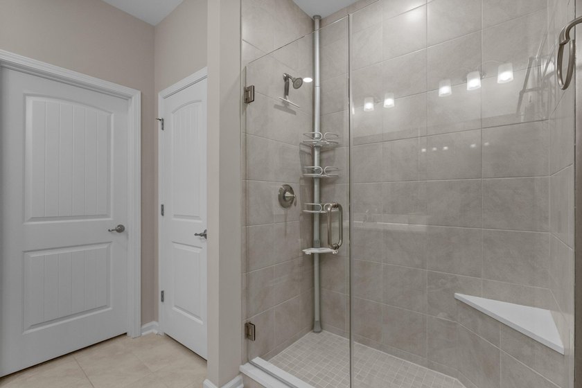Welcome to the sought-after Garden Homes at Bella Vita, where - photo 27