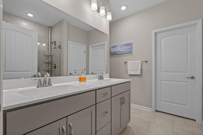 Welcome to the sought-after Garden Homes at Bella Vita, where - photo 28