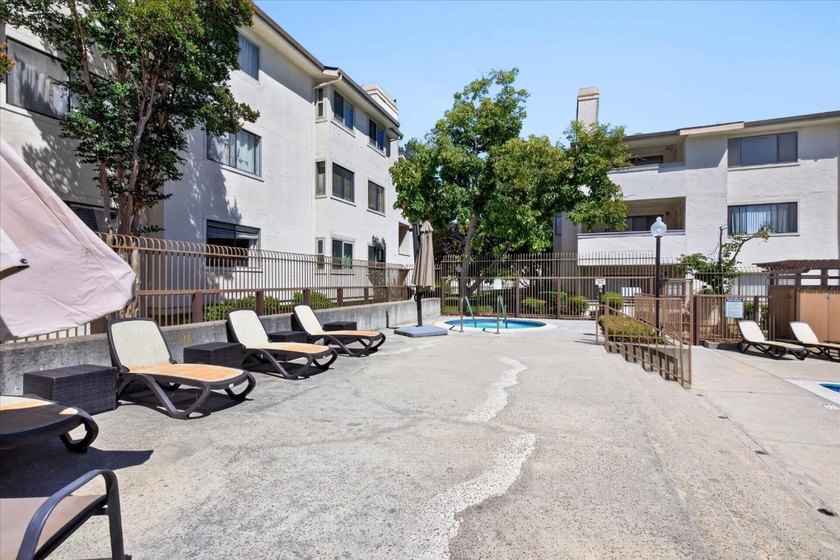 Welcome to one of Fremont's most beautifully updated condos - photo 32