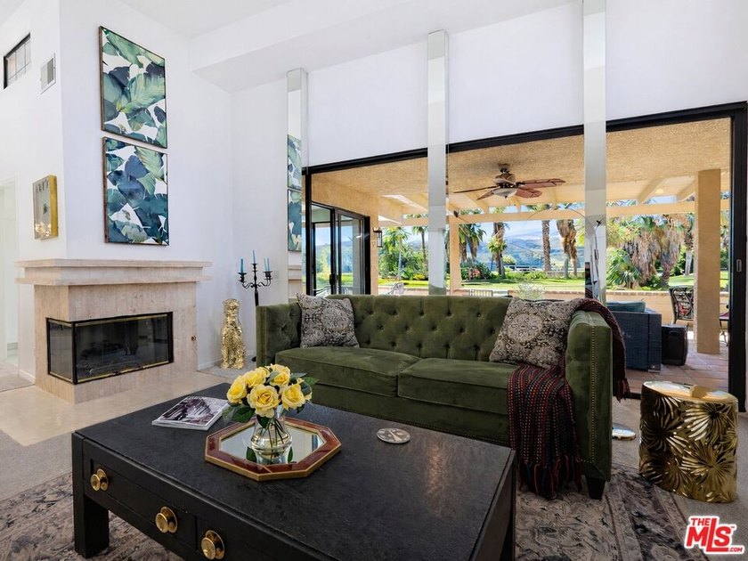 Set lakeside in one of the most desirable perimeter locations - photo 3