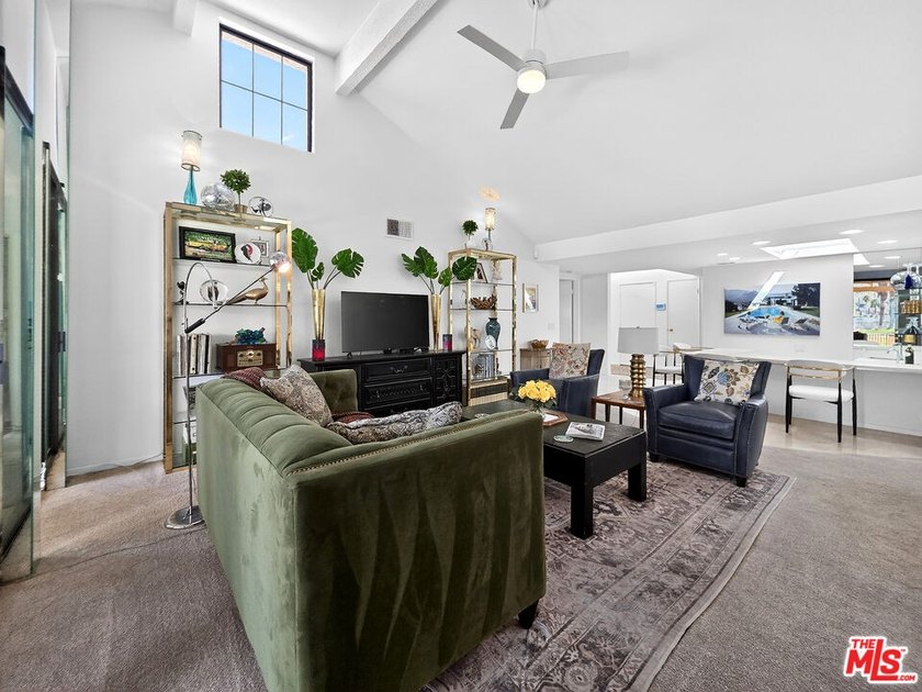 Set lakeside in one of the most desirable perimeter locations - photo 5