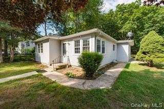 Welcome to this beautifully updated 3-bedroom, 1-bath home - photo 18