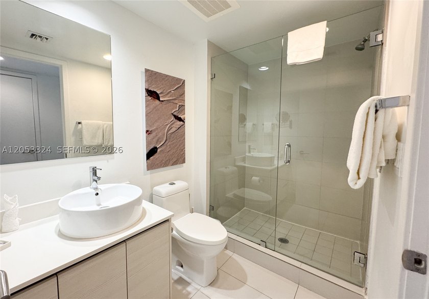 Best-priced SOUTH VIEW unit in the building and surrounding - photo 28