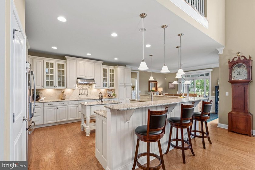Welcome to 27551 Medallion Avenue, an exceptional golf and - photo 15