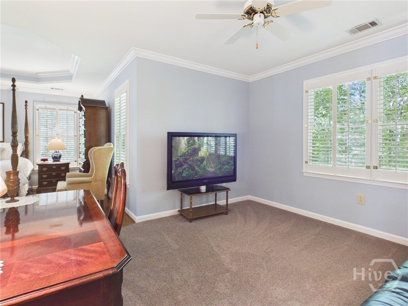 Welcome to 1120 Laurel Pointe, a spacious all-brick home with a - photo 21